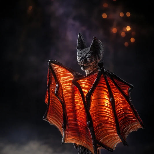 Vampyraโข Bat Lamp