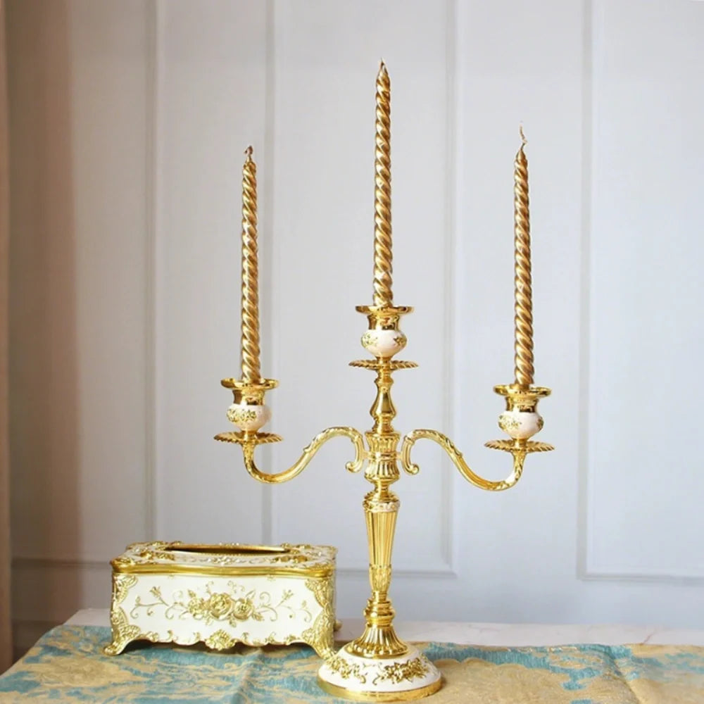 GildedNocturne™ Candelabro