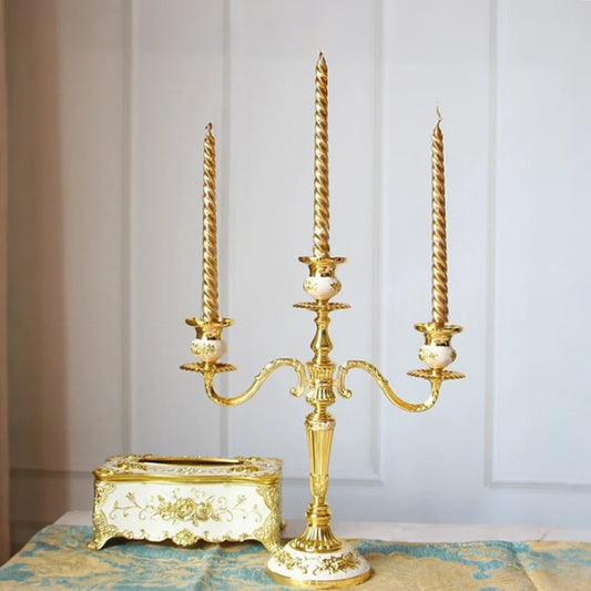 GildedNocturne™ Candelabro