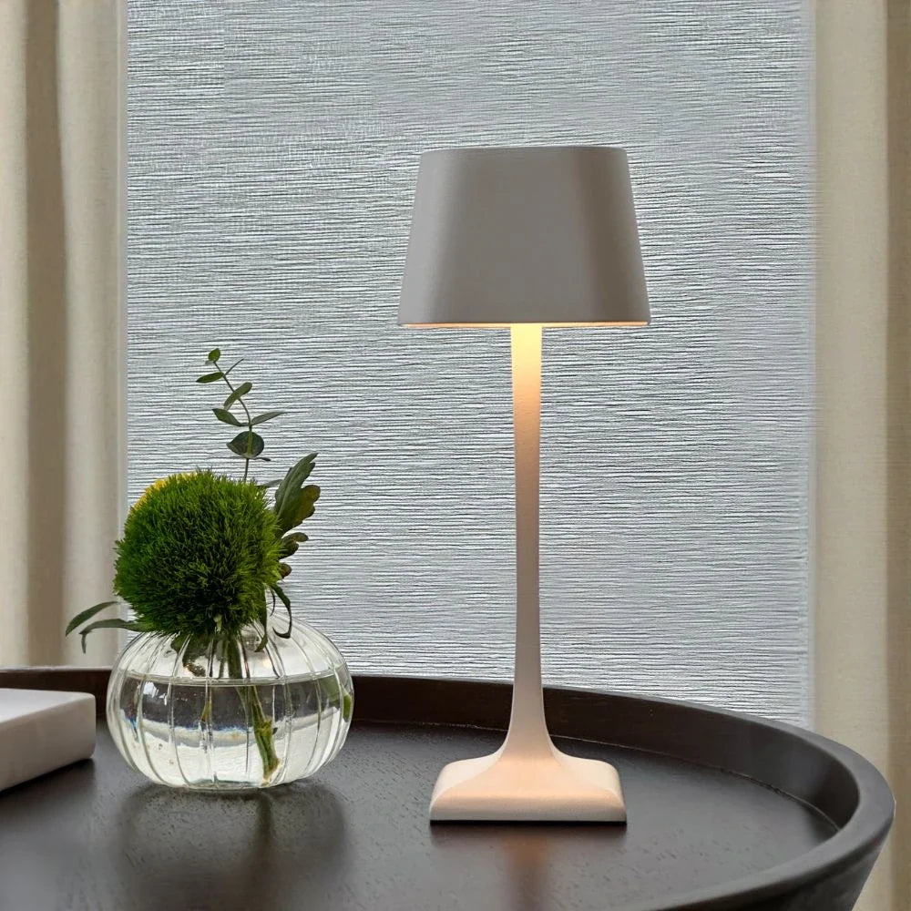 Eleganza™ Lámpara de mesa