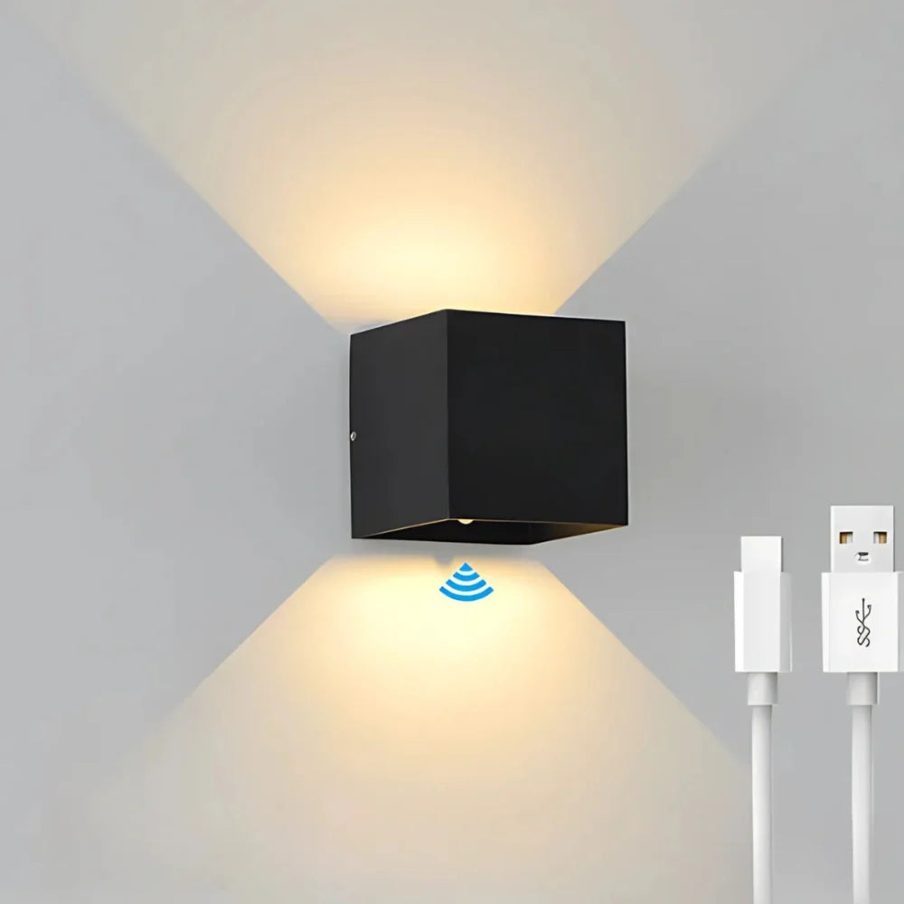 Lámpara de pared ajustable
