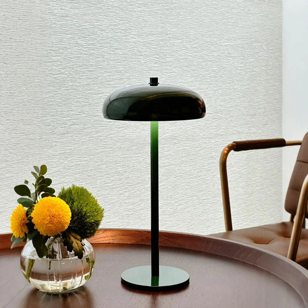 Lámpara de mesa retro elegante