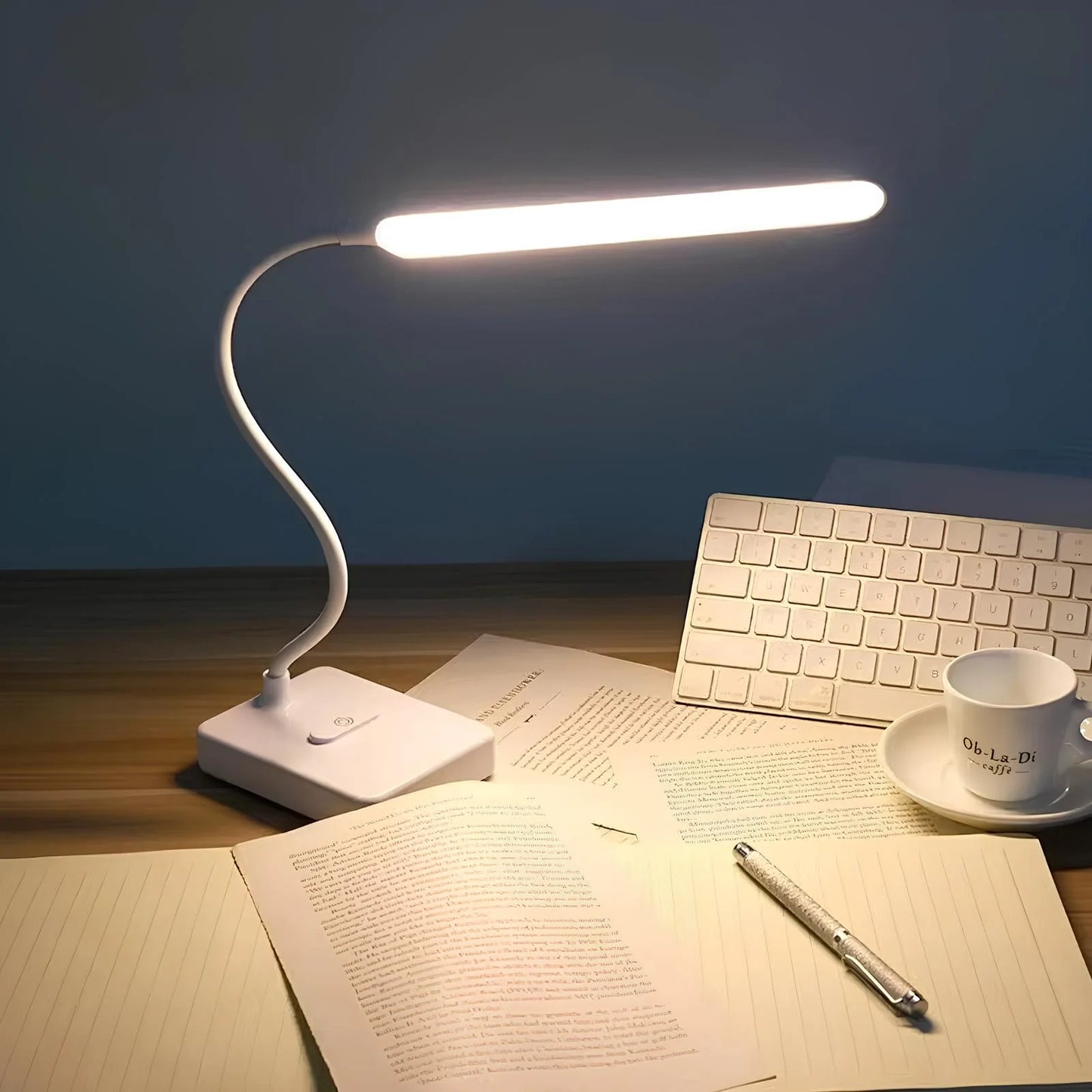 Flexilight™ Desk Lamp