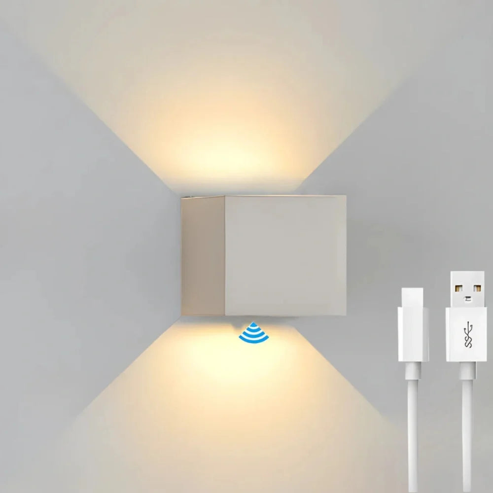 Lámpara de pared ajustable