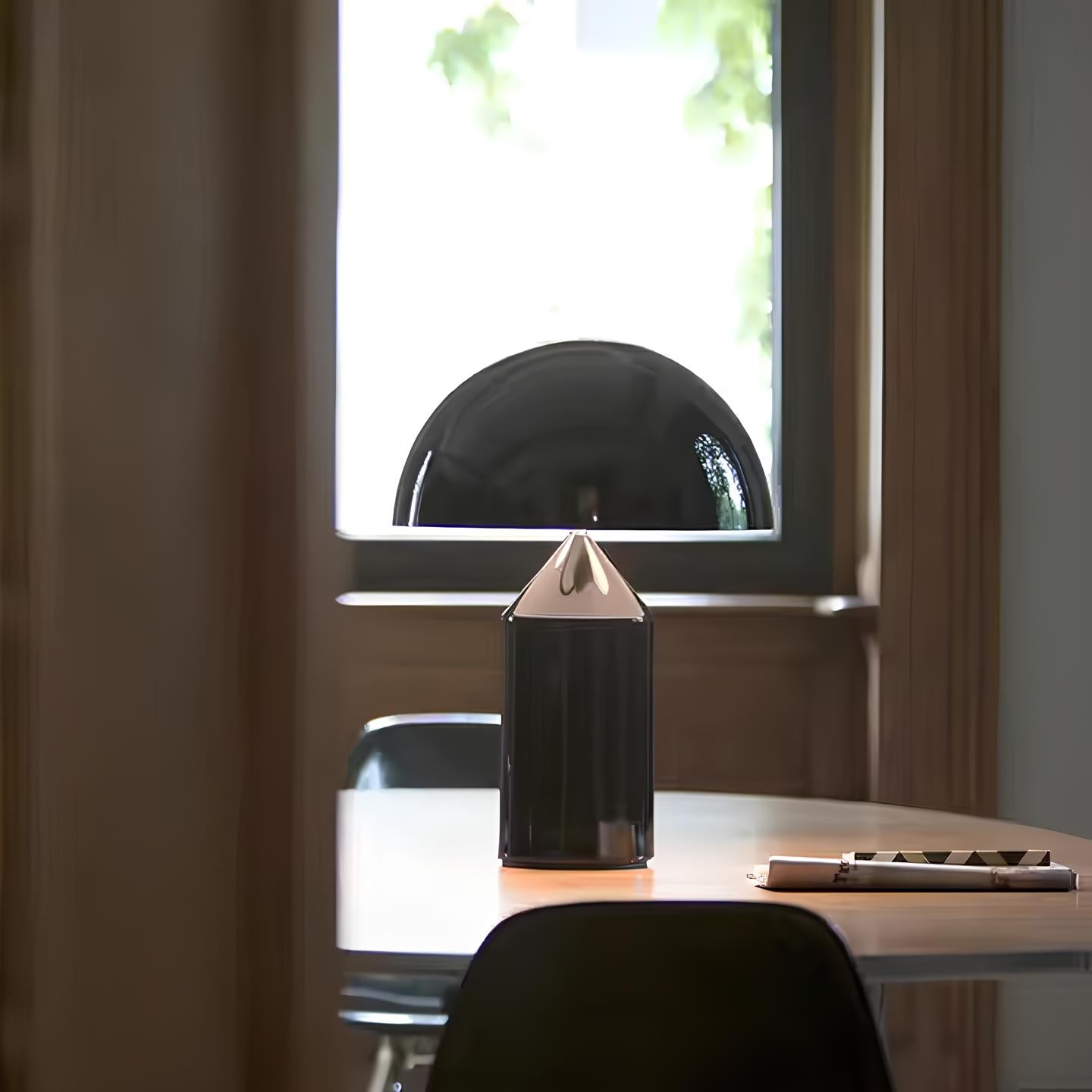 Aurelia™ Lámpara de mesa