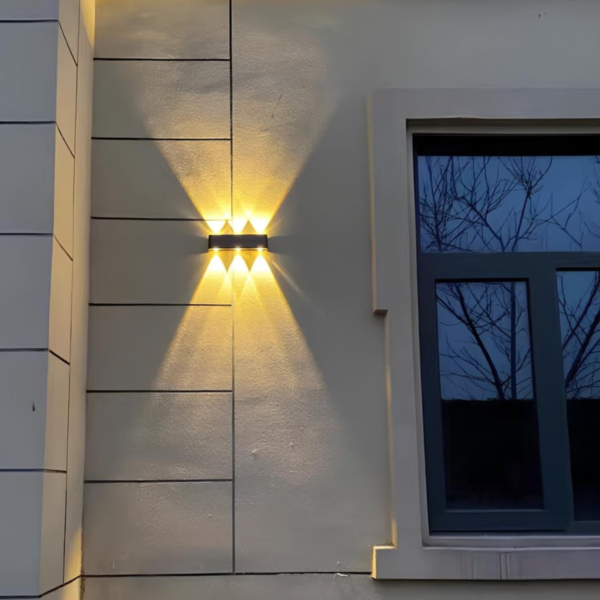 Solar wall light