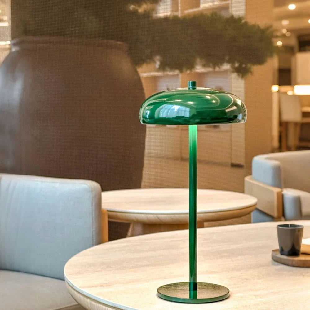Lámpara de mesa retro elegante
