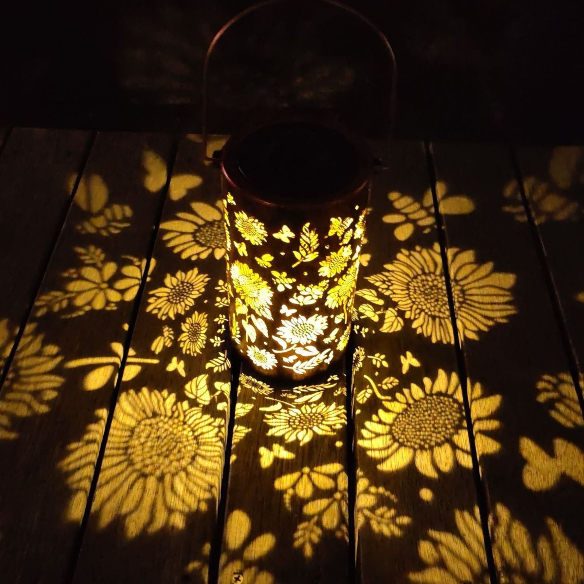 Lámpara solar con diseño