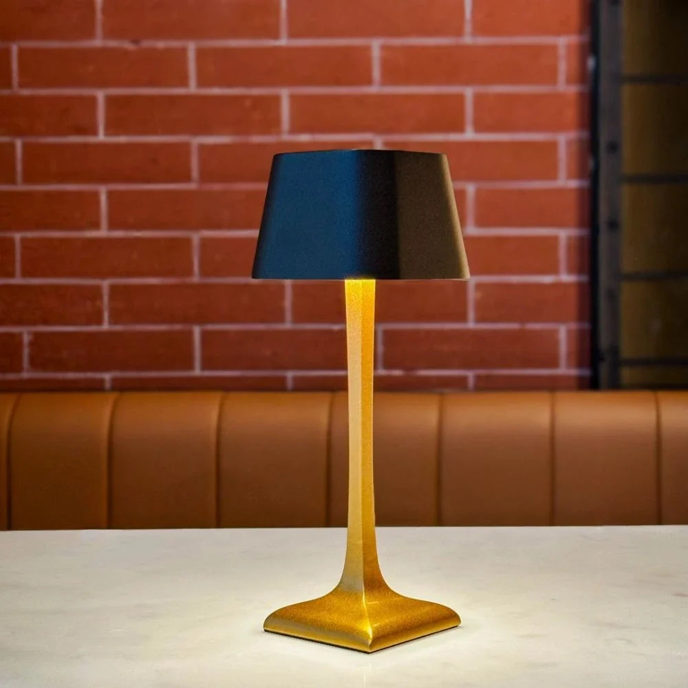 Eleganza™ Lámpara de mesa