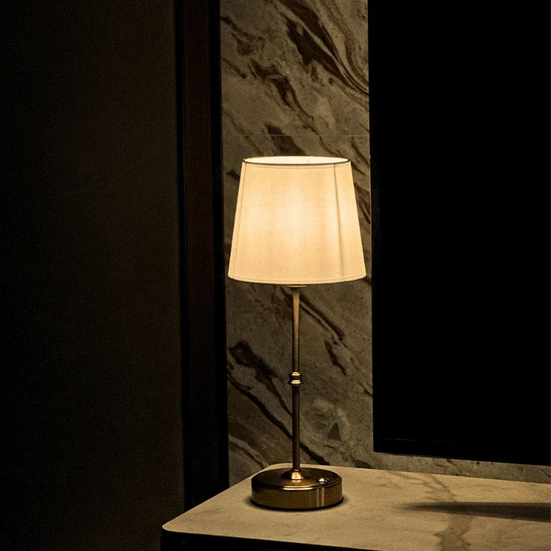 GoldenEase™ Lámpara de mesa