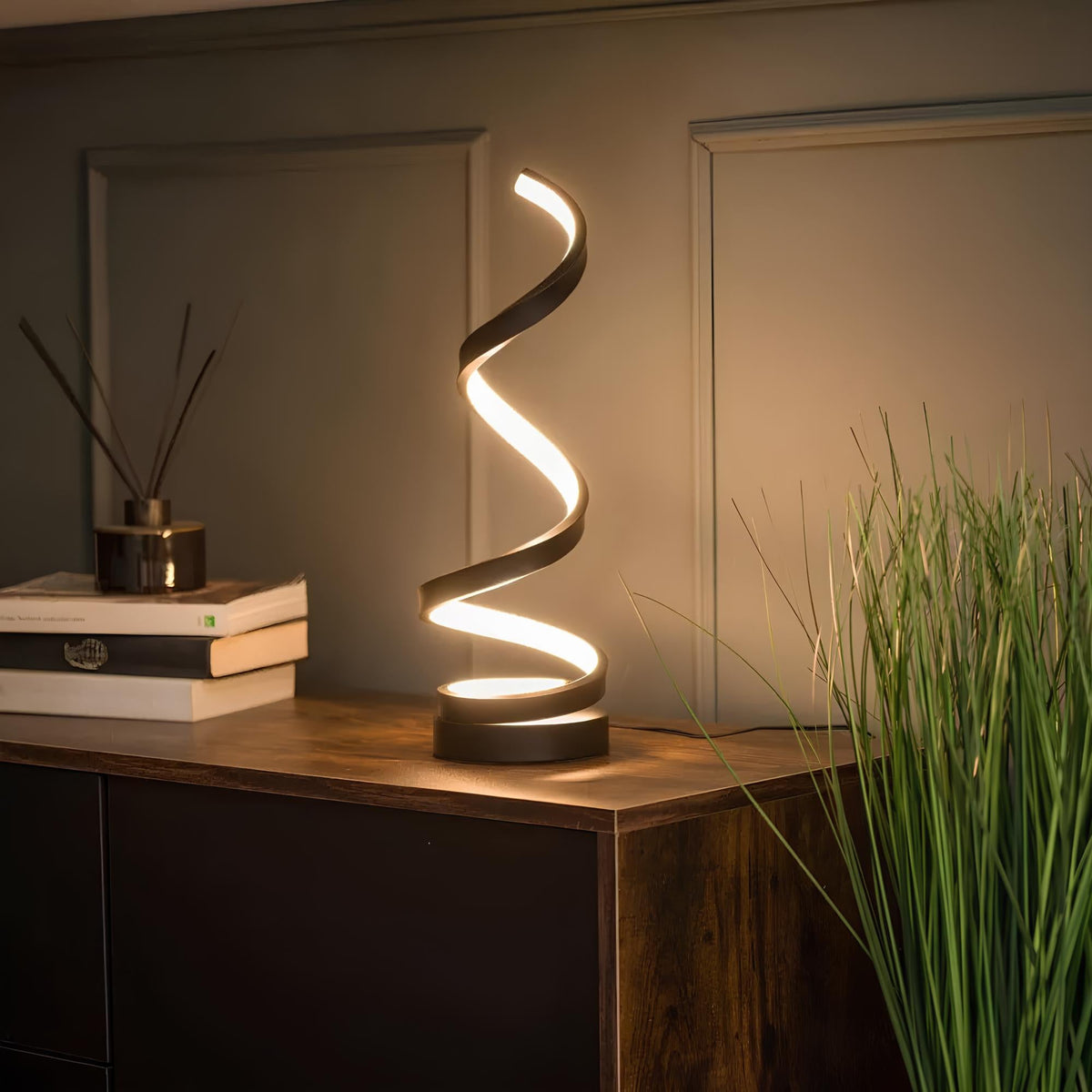 Spiral table lamp