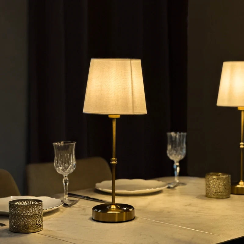 GoldenEase™ Lámpara de mesa