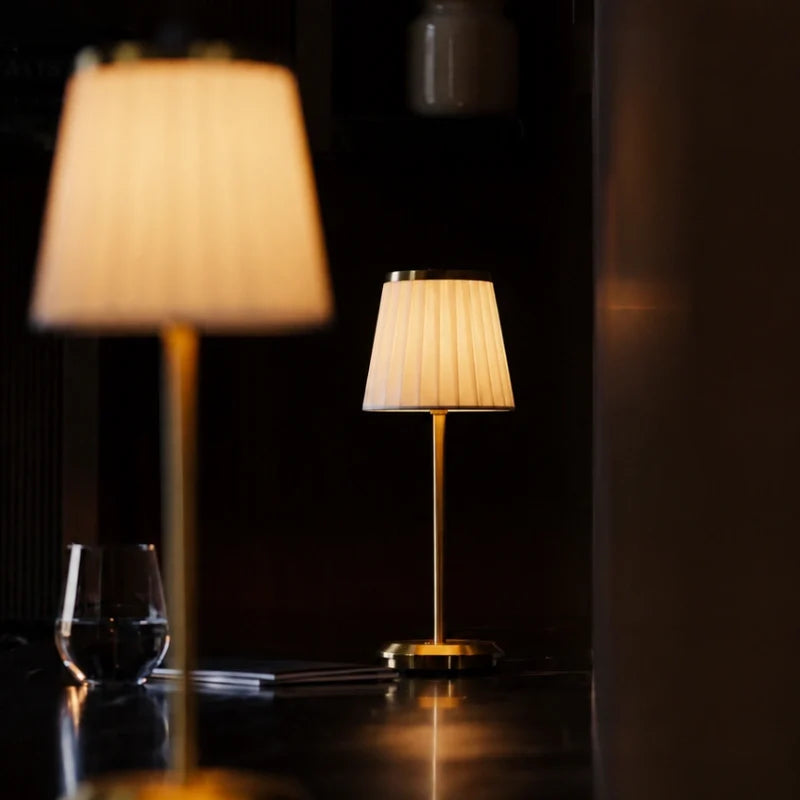 Lámpara de mesa clásica elegante