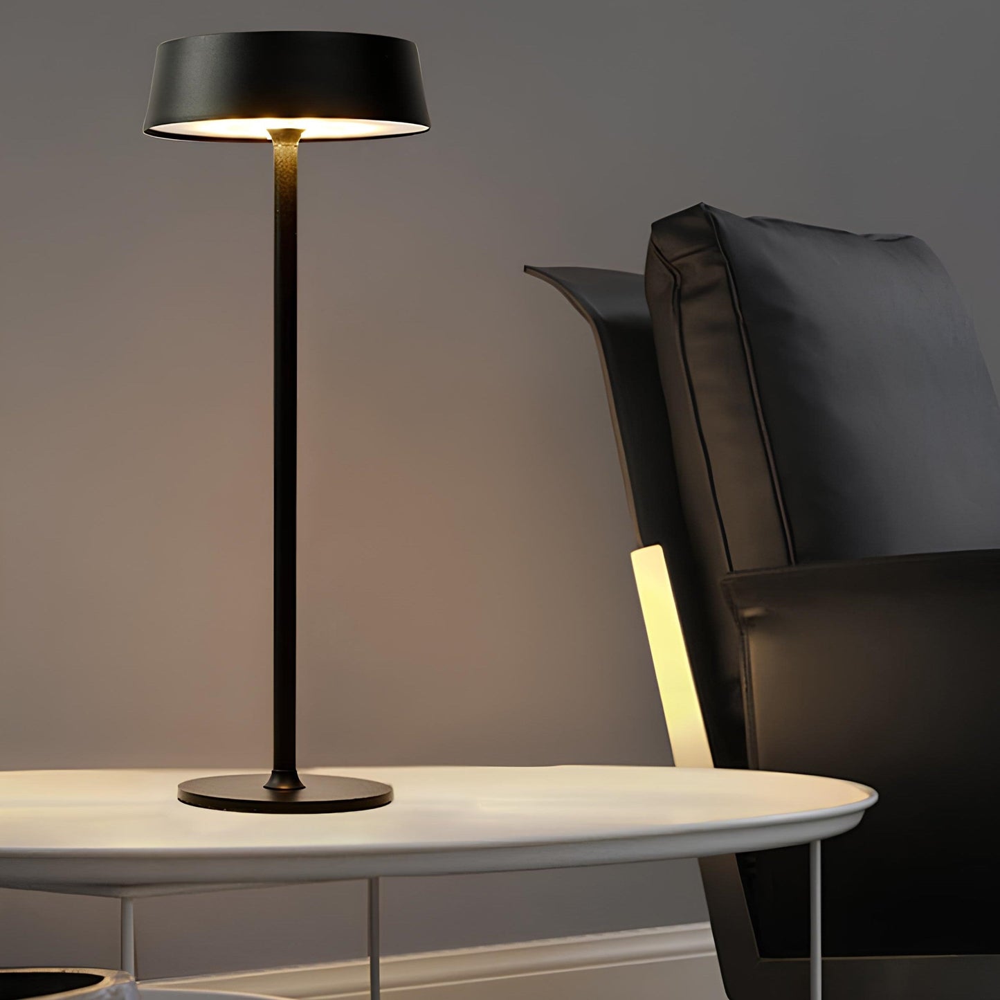 Lámpara de mesa moderna y elegante