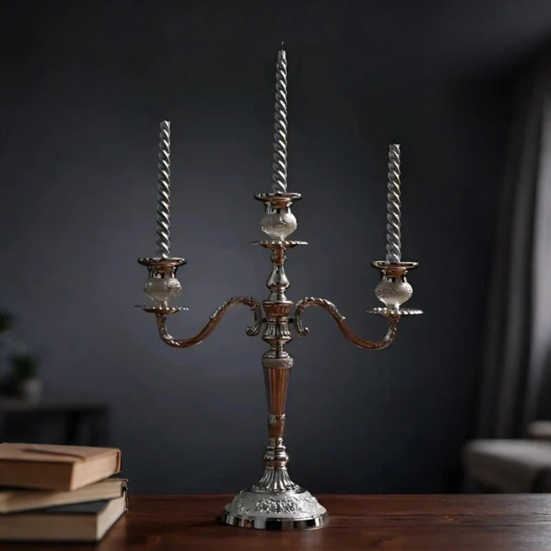 GildedNocturne™ Candelabro