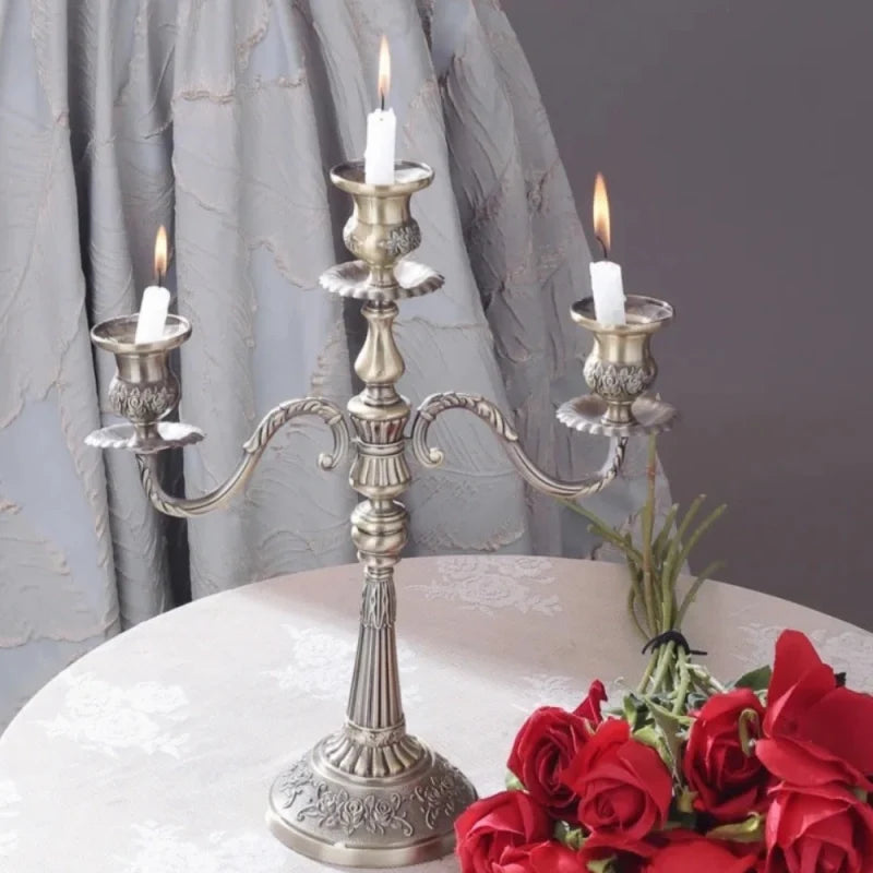 GildedNocturne™ Candelabro
