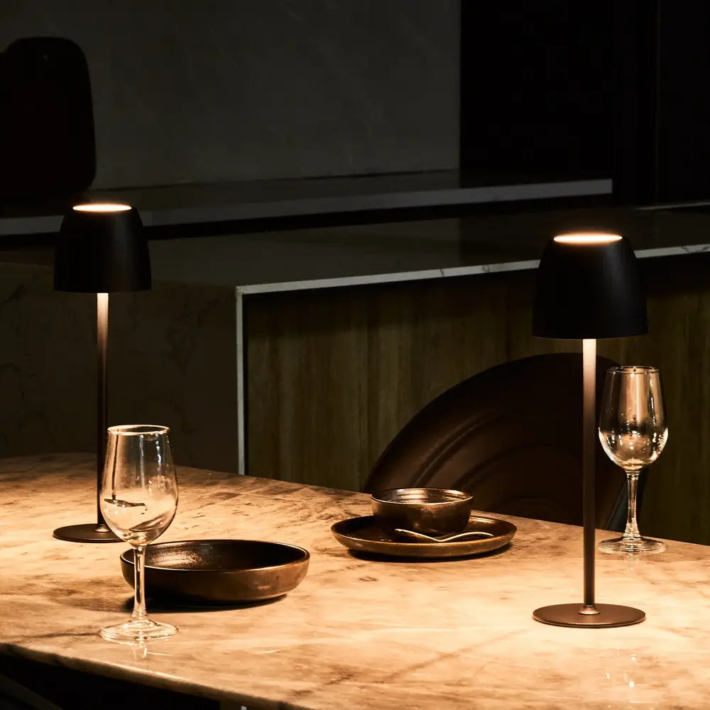 Eterna™ Lámpara de mesa