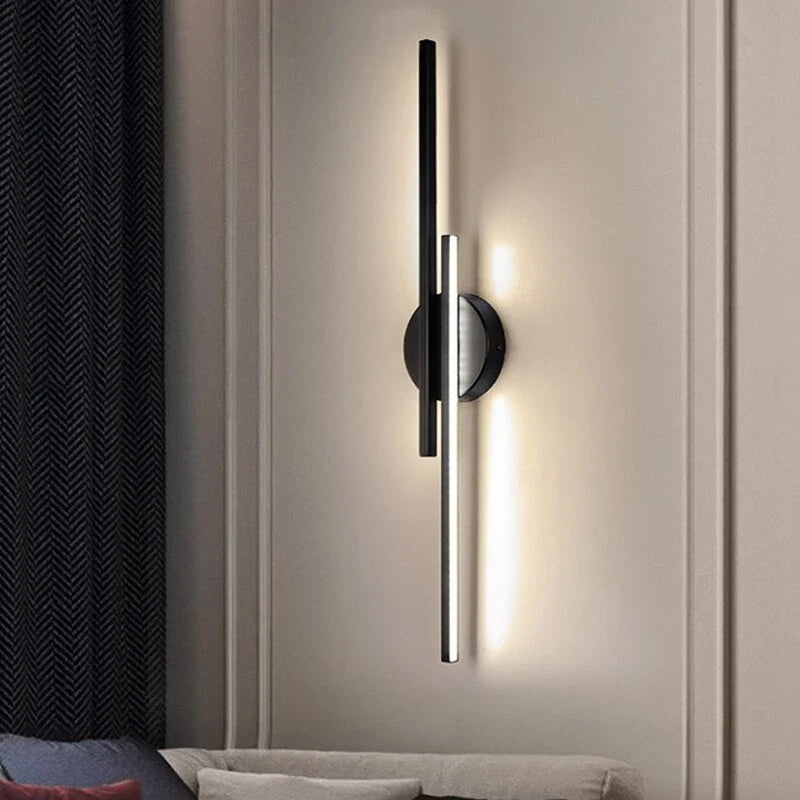 Harmonious wall sconce