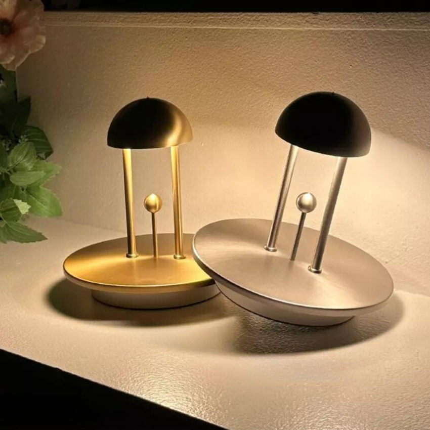 Timeless balance table lamp
