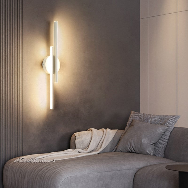 Harmonious wall sconce
