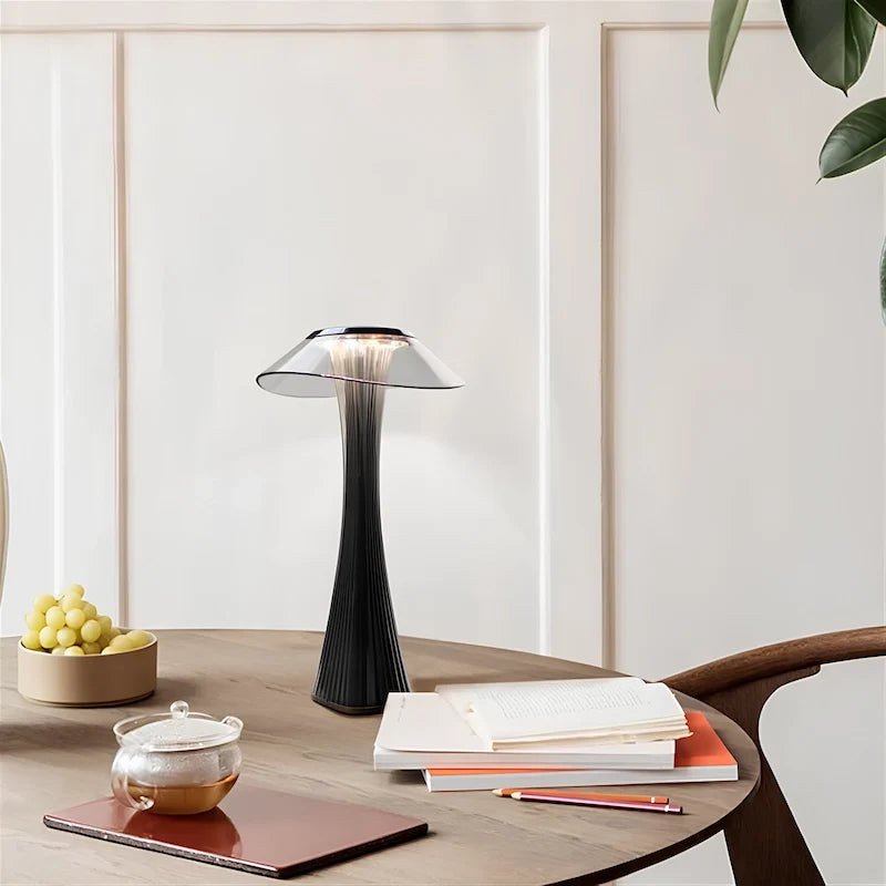 Sculpted flame lamp