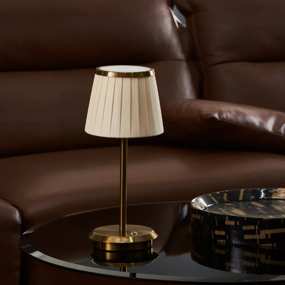 Lámpara de mesa clásica elegante