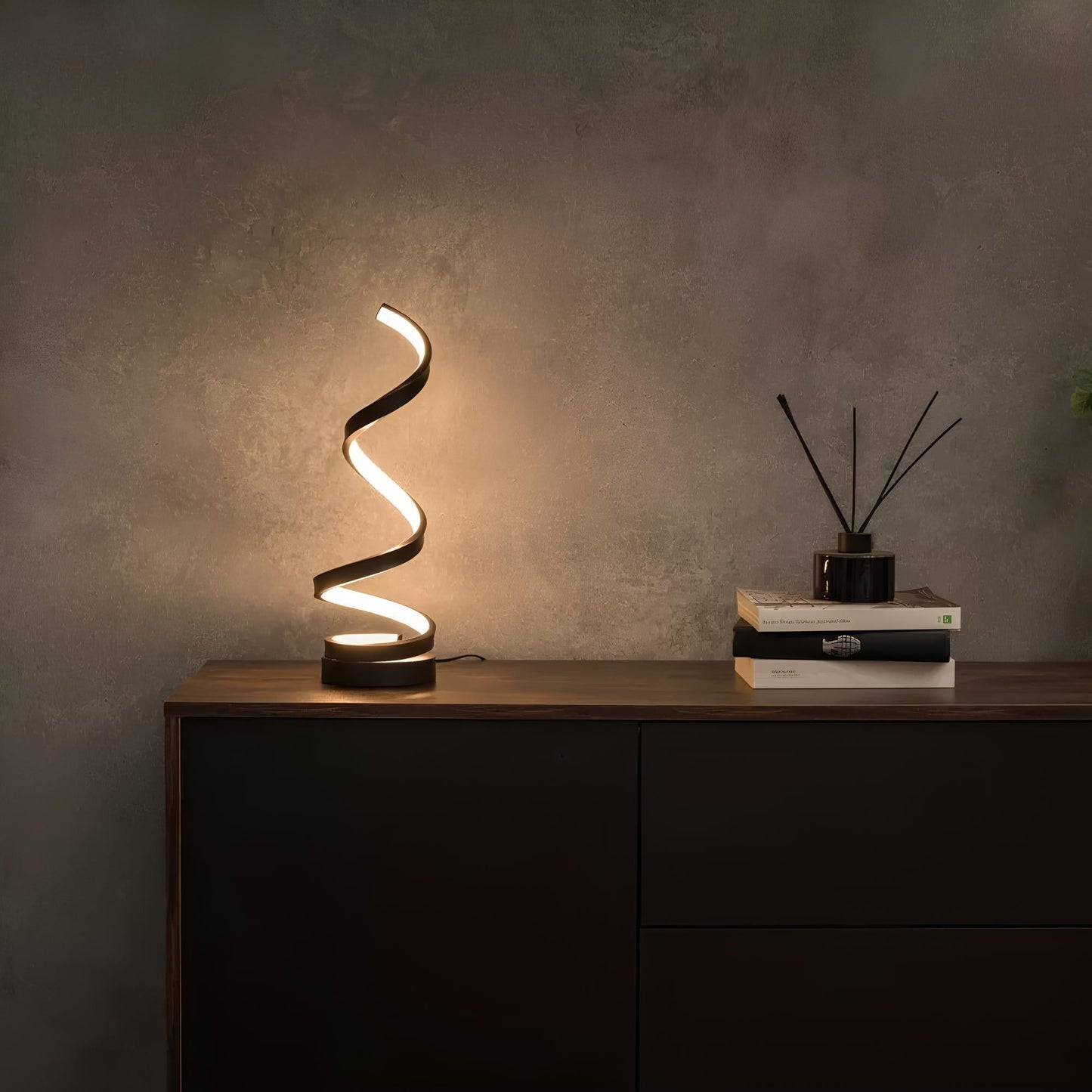 Spiral table lamp