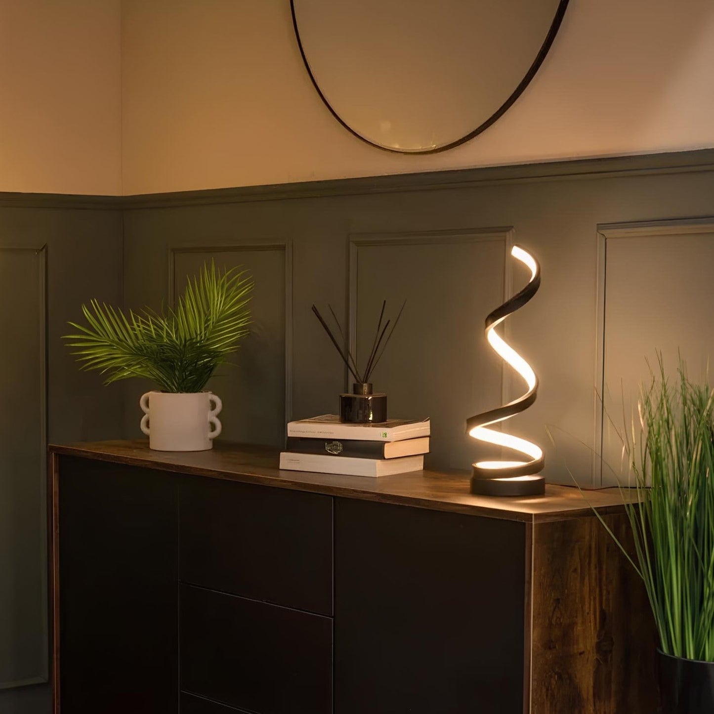 Spiral table lamp