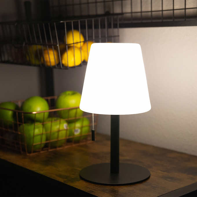 Lámpara de mesa moderna minimalista