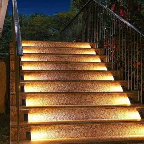 Luces solares para escalones