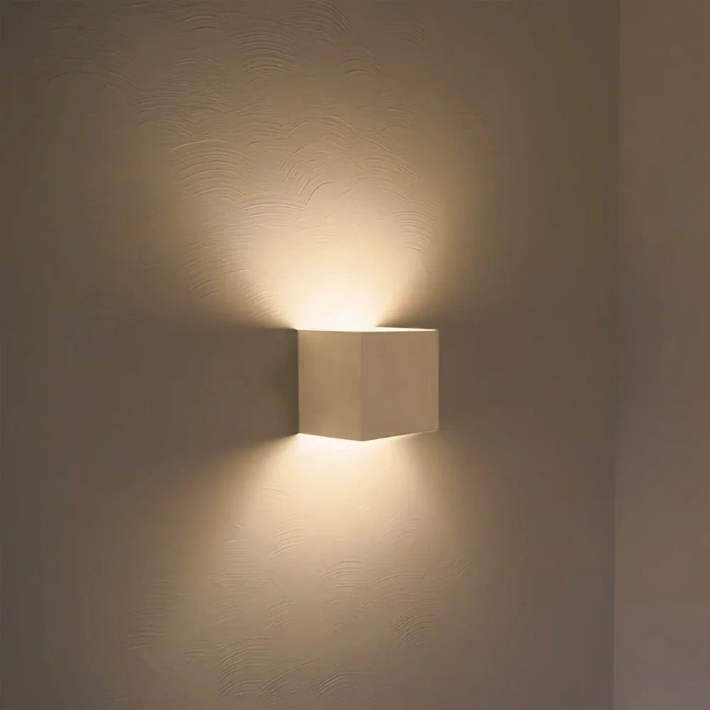 Lámpara de pared ajustable